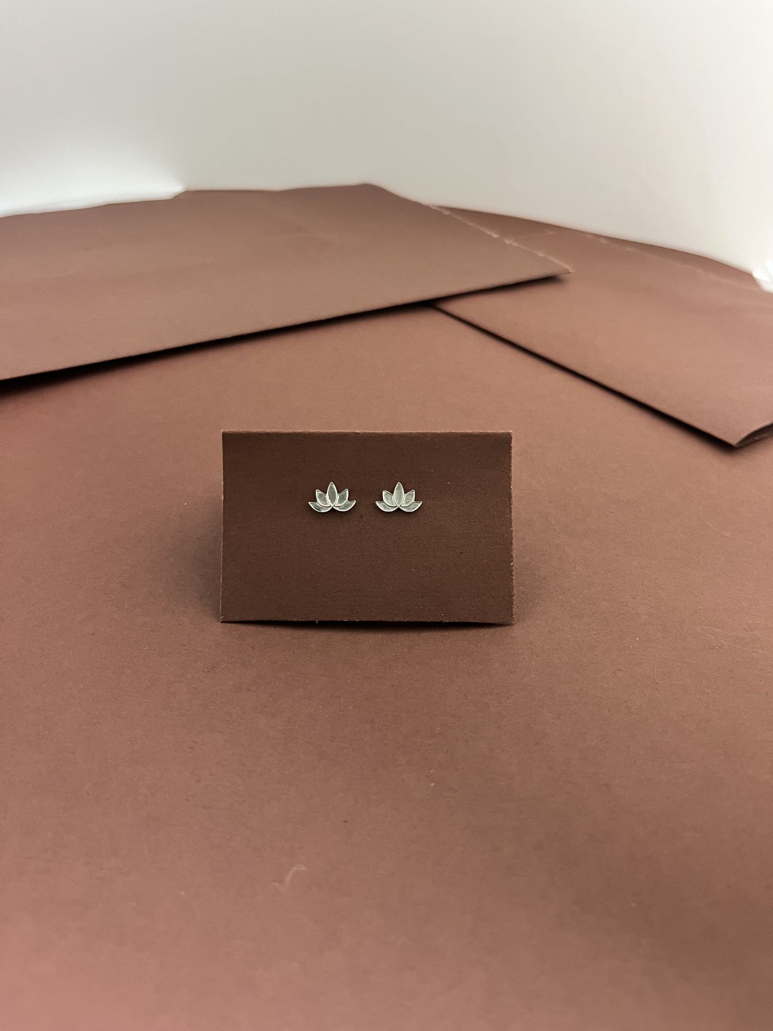 Textured Silver Stylized Lotus Stud Earring - Image 2