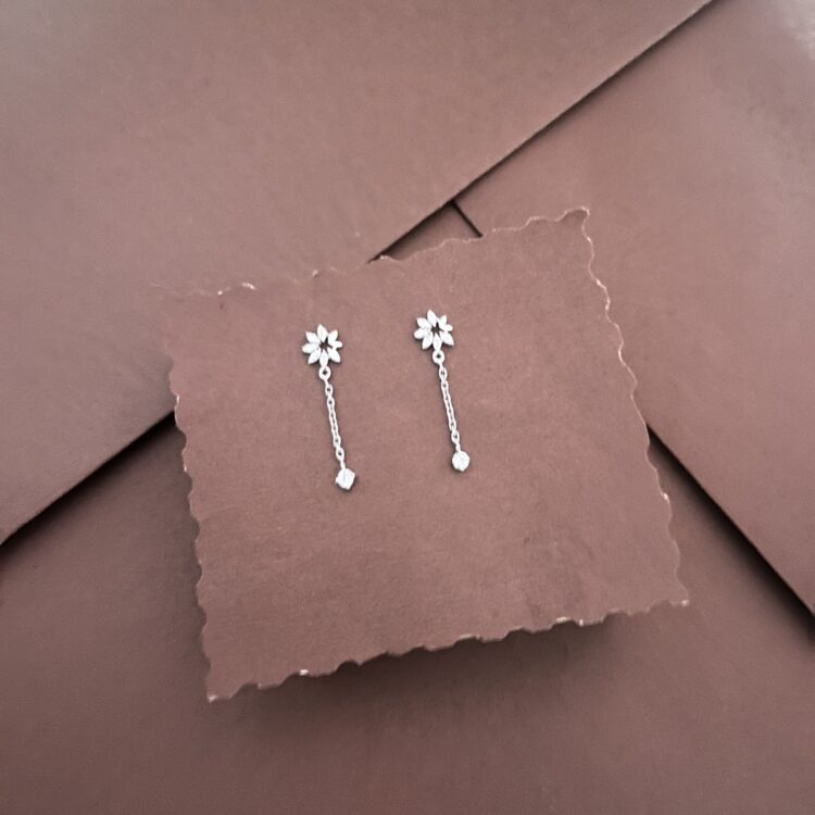 Floral Marquise & Chain Drop Diamond Earring